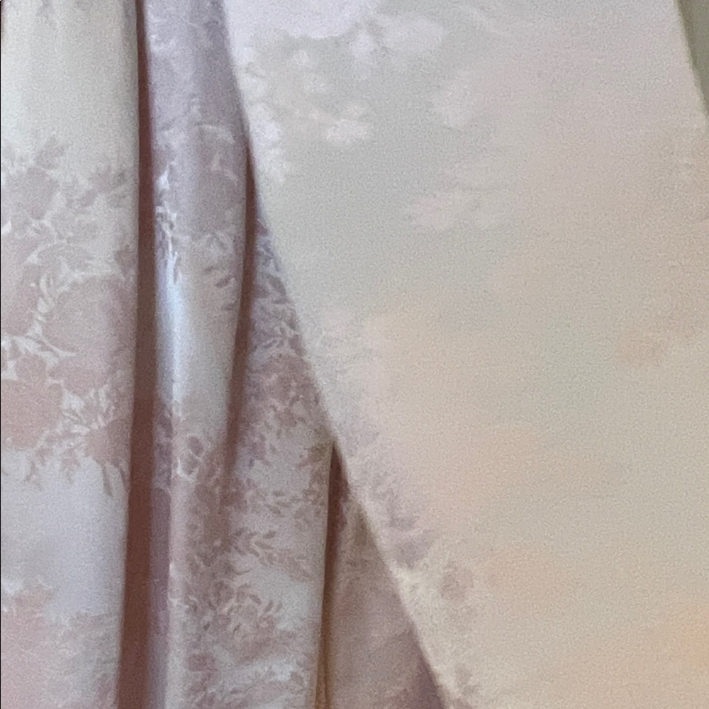 Elegant Pink Floral Gown - Picture 5 of 5